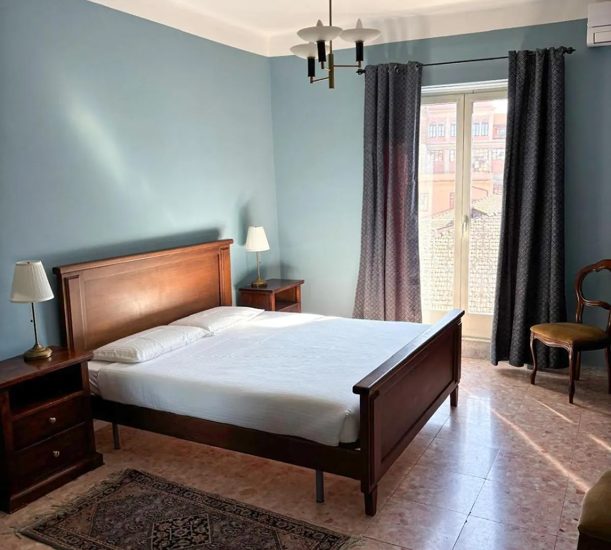 Attico Mugnai - Stylish Penthhouse In Rome Apartment