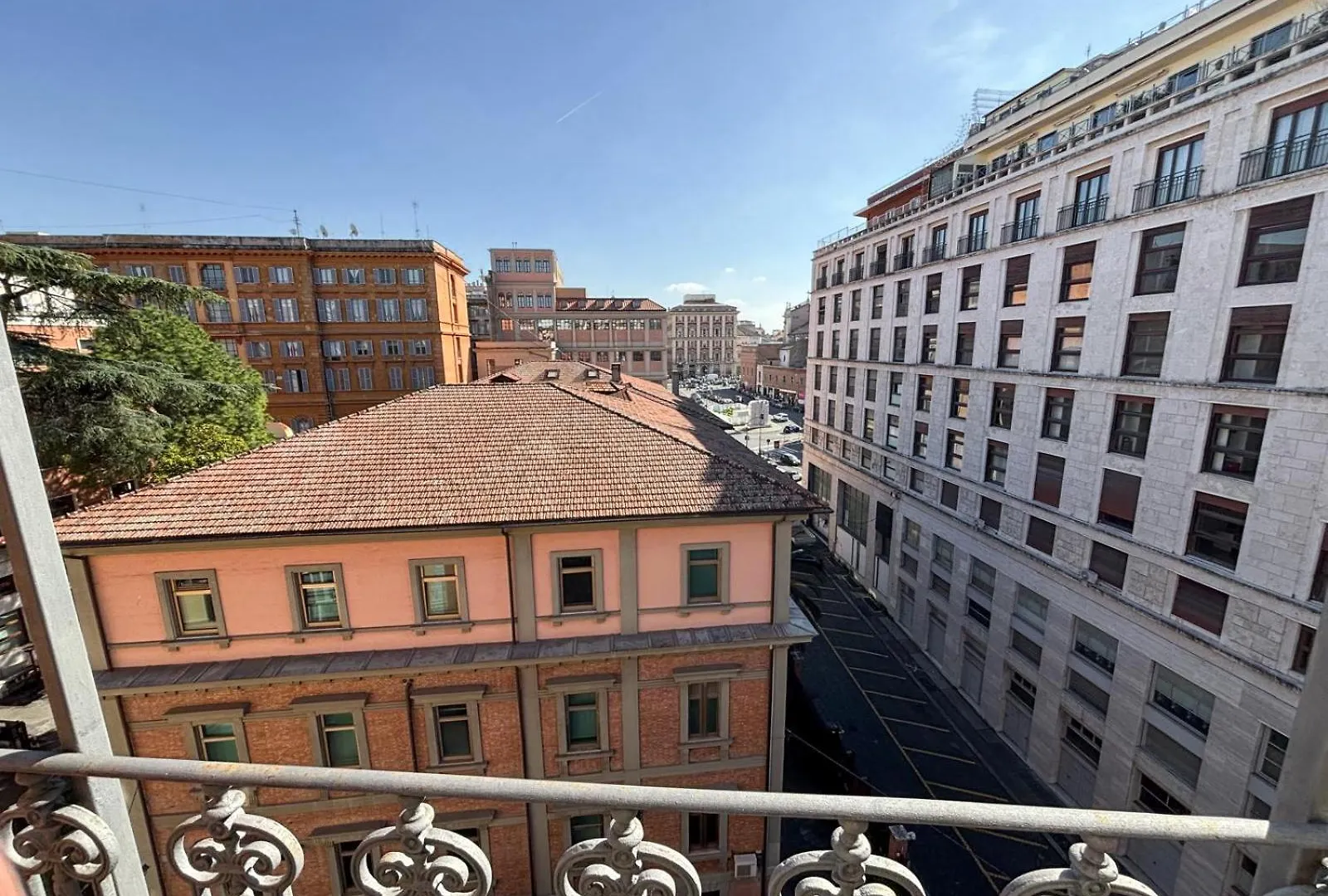 Attico Mugnai - Stylish Penthhouse In Rome Apartment Italy