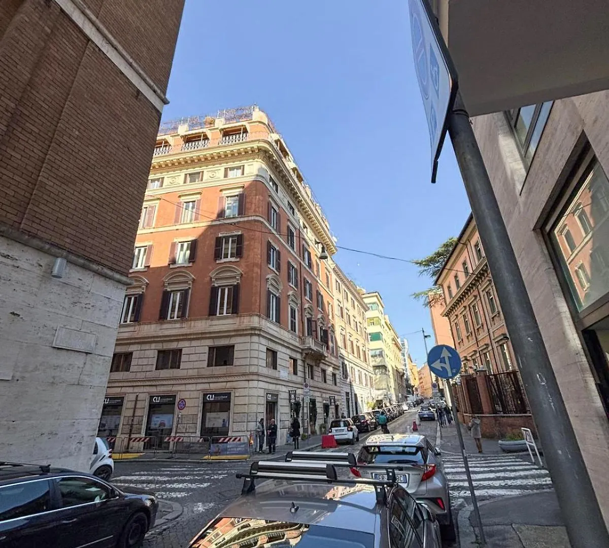 Attico Mugnai - Stylish Penthhouse In Rome Apartment
